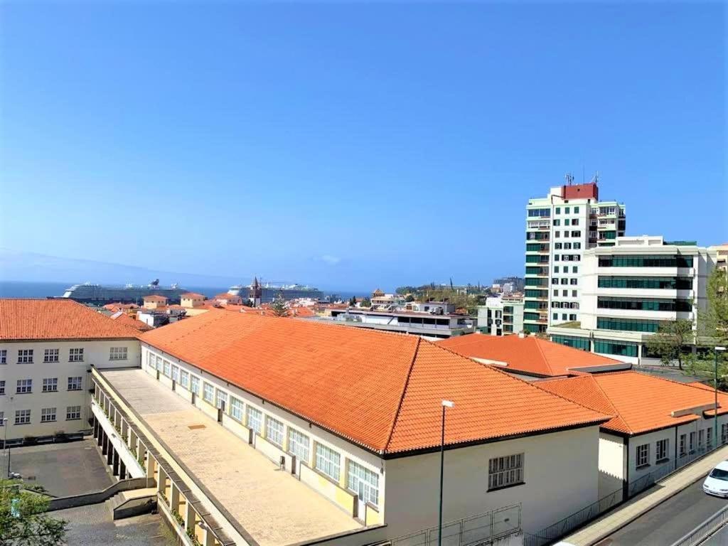 Madeira, 3 Bedroom Apartment With Ocean Views In Funchal Kültér fotó